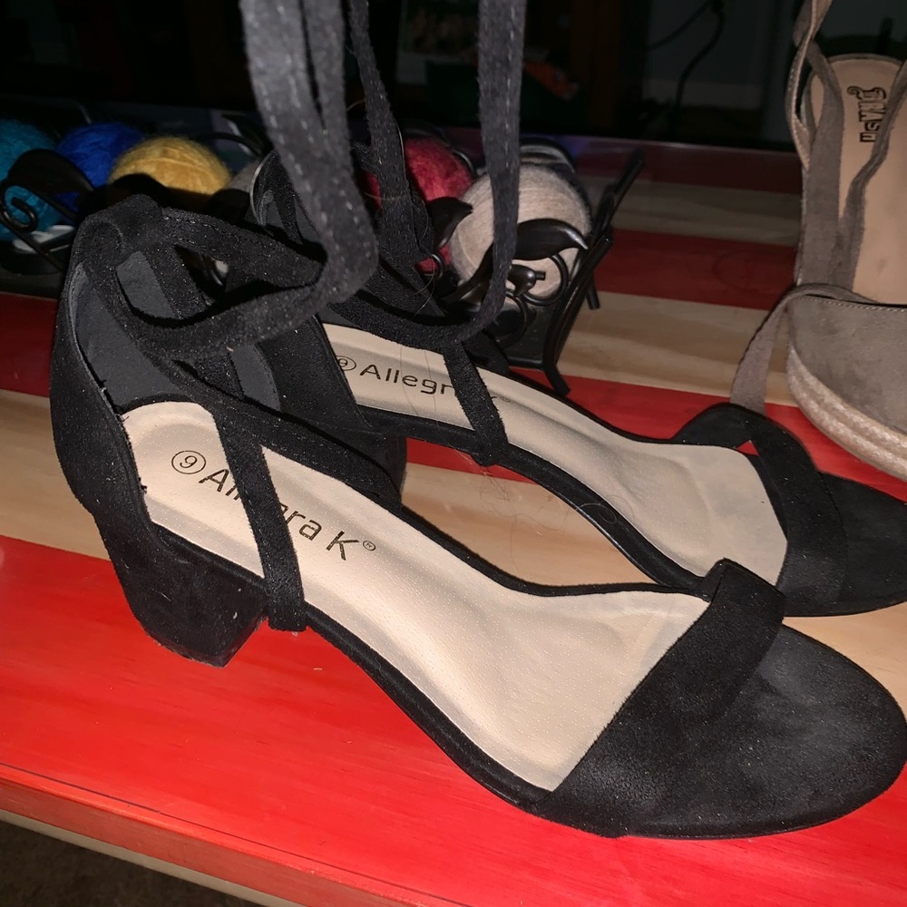 Shoes - Picture 6 of 6